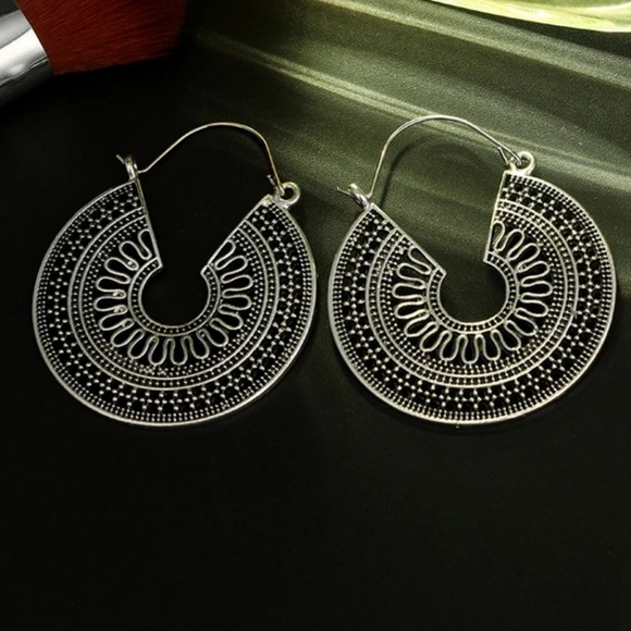 New! Gypsy Drop Earrings - Picture 8 of 14